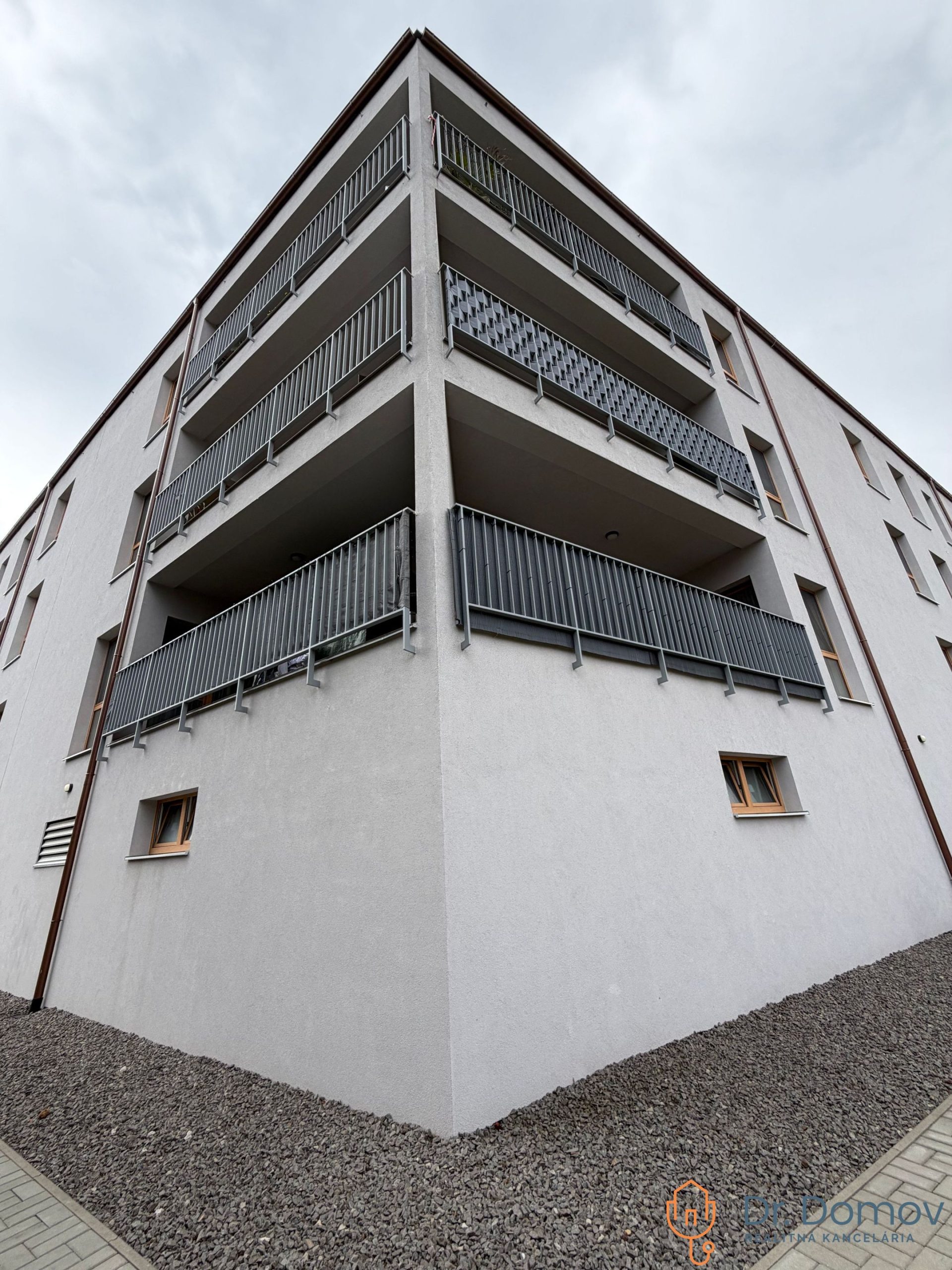 EXKLUZÍVNE DR.DOMOV PRIEVIDZA - PRENÁJOM 2 IZBOVÝ BYT PRIEVIDZA – Obrázok 14