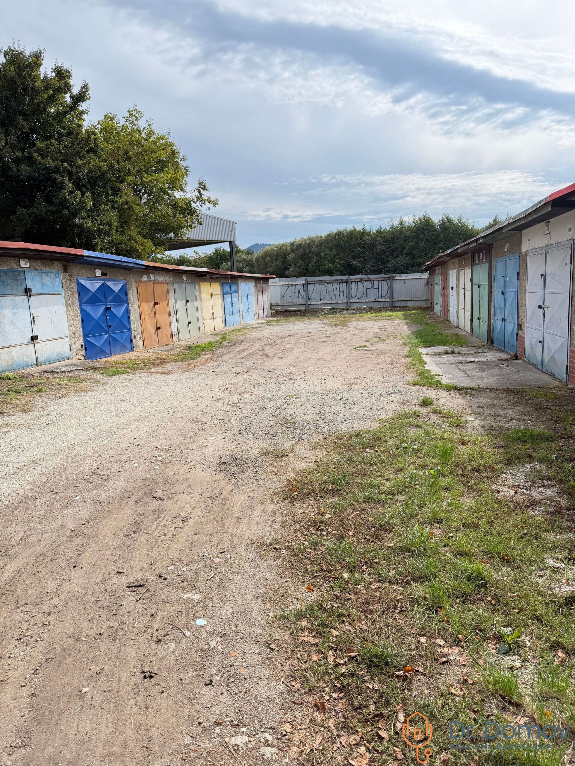 EXKLUZÍVNE Dr. Domov Prievidza- PRENÁJOM garáž Prievidza